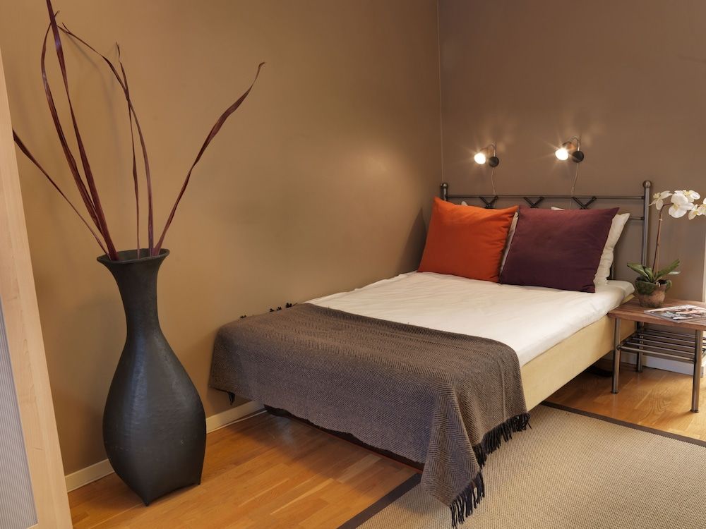 Single Grand Lit 140 cm bed