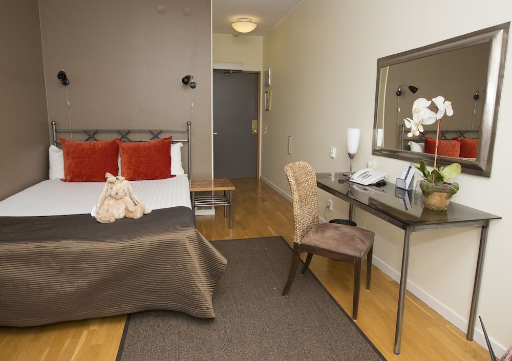 Single Grand Lit 140 cm bed