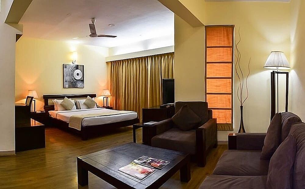 Inventree Hotel Pune Suite Room