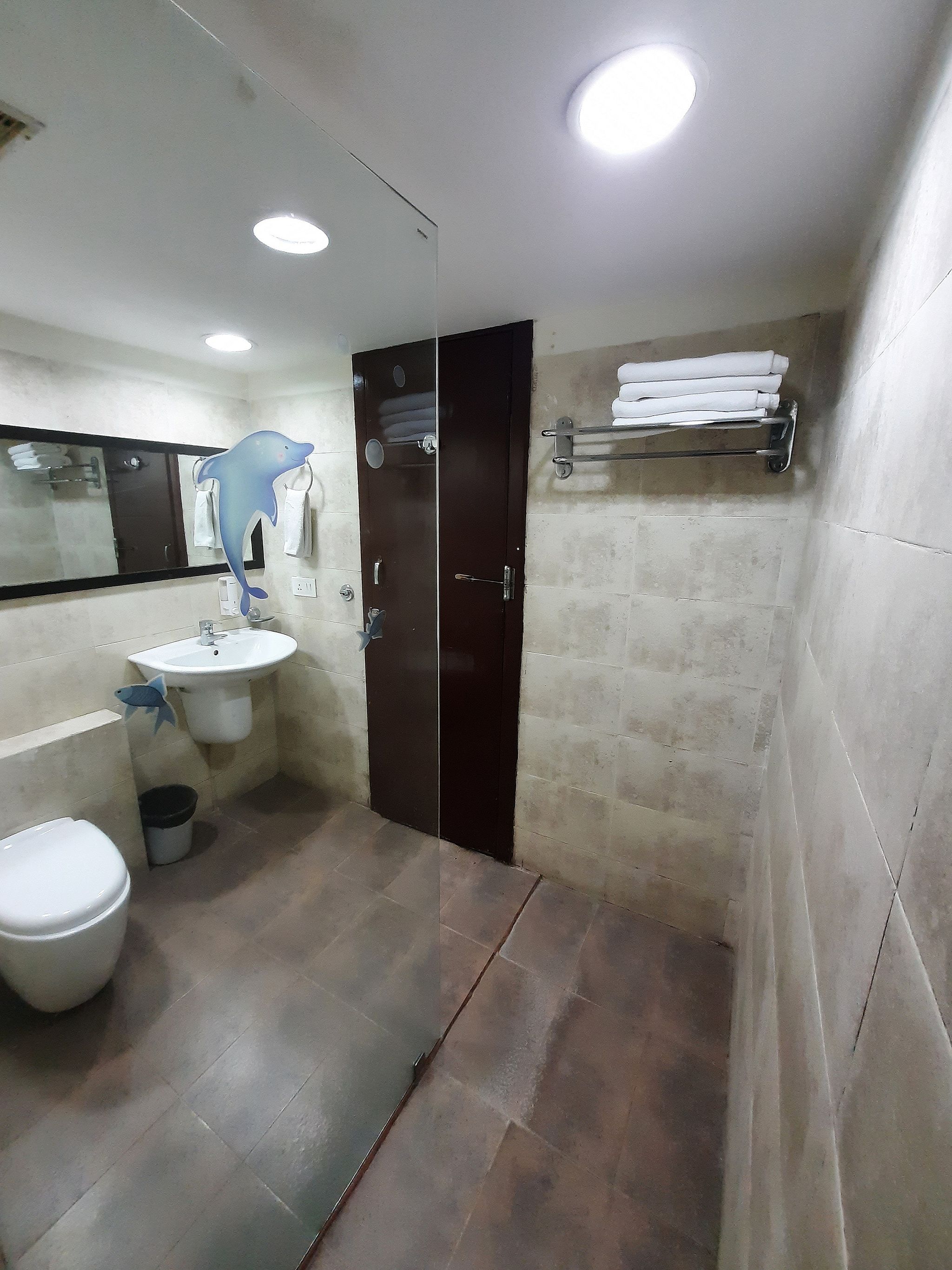 Inventree Hotel Pune Suite Room 6