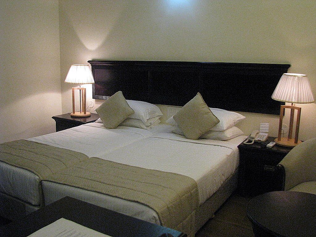 Inventree Hotel Pune Deluxe Room 3