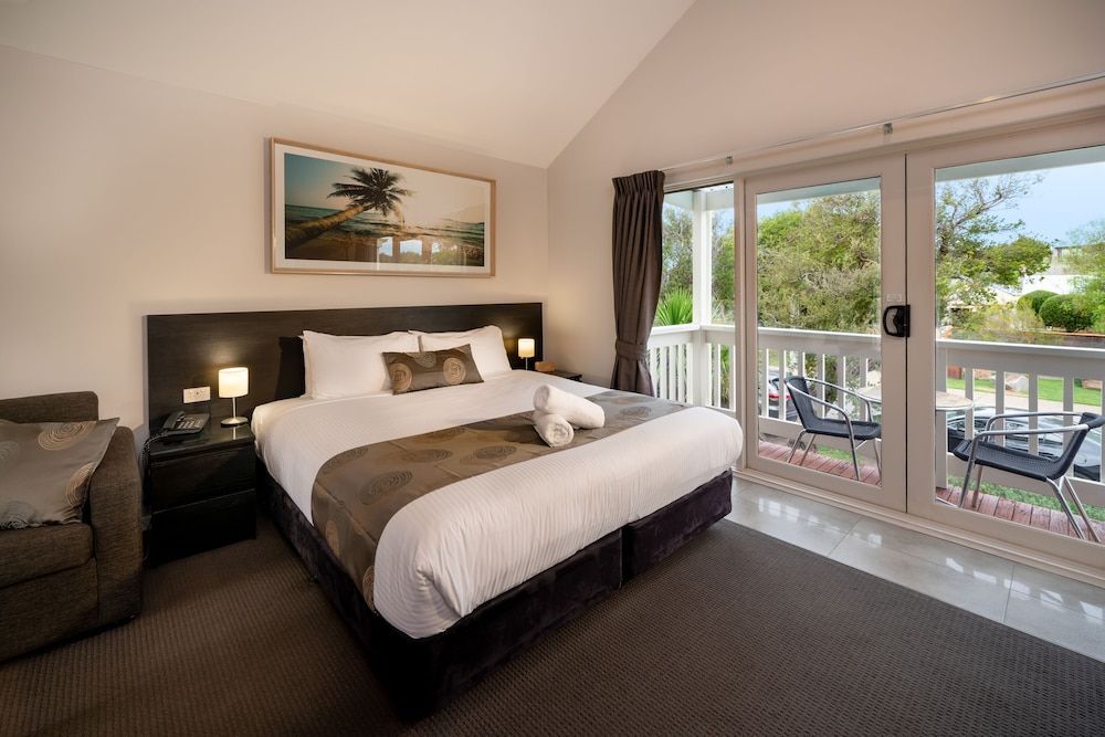 Boathouse Resort Studios & Suites Luxury King Spa Studio Parking & Wifi 2