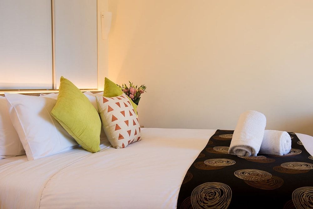 Boathouse Resort Studios & Suites Spa Suite Free Parking & Wifi 5