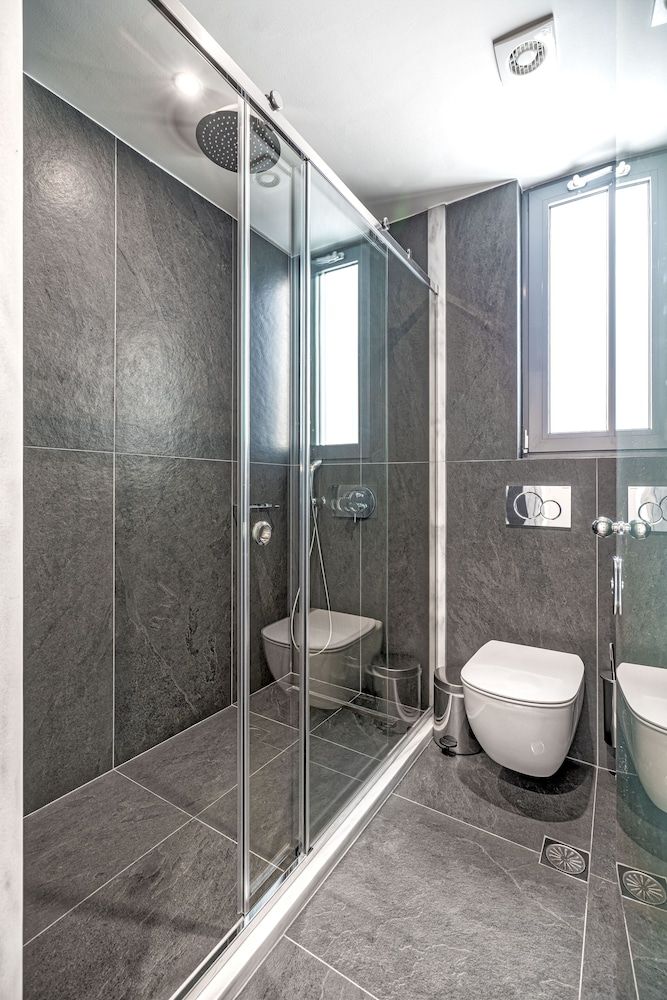 Glyfada Riviera Hotel Family Room 5