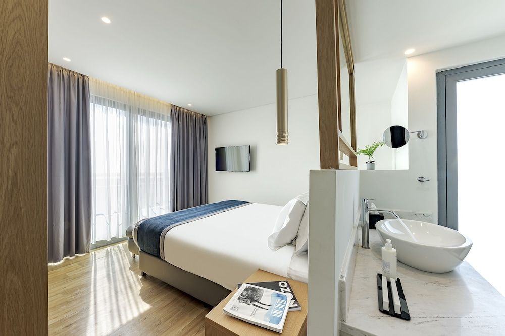 Glyfada Riviera Hotel Junior Suite