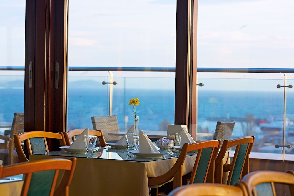 undefined Grand Madrid Hotel 7