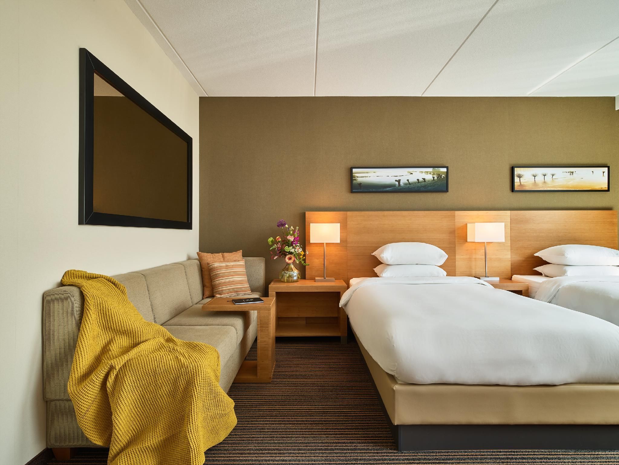 undefined Hyatt Place Amsterdam Airport 4