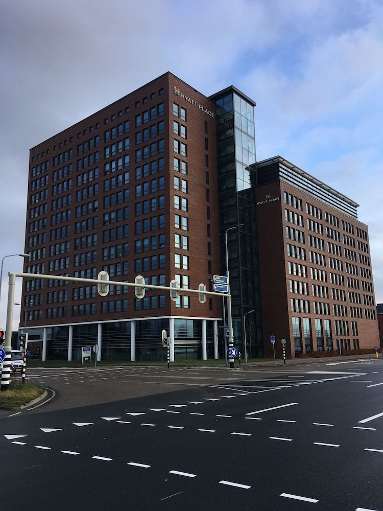undefined Hyatt Place Amsterdam Airport 3