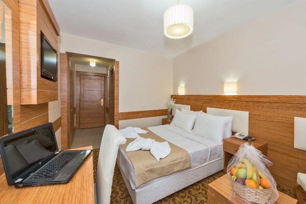 undefined Selenay Hotel 4