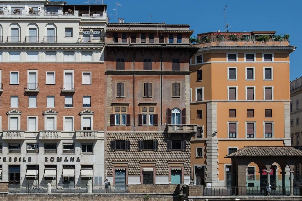 undefined Pantheon Caesar Relais 8