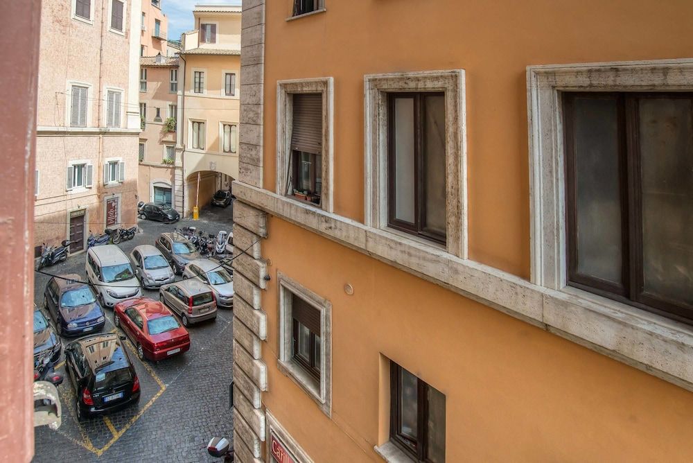 undefined Pantheon Caesar Relais 6