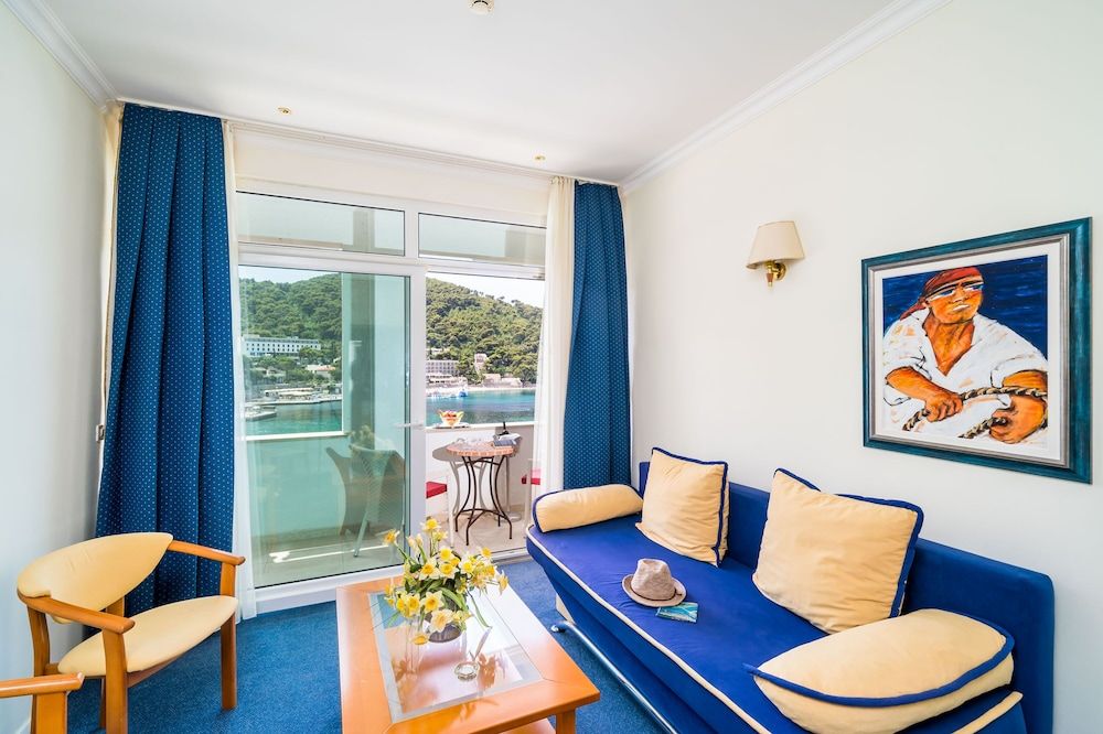 Suite, Balcony, Sea View