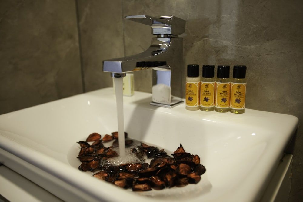 Duo Galata Budget Room (Backside Without View) 4