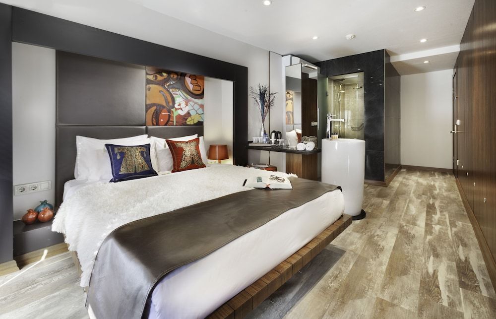 undefined Duo Galata 4