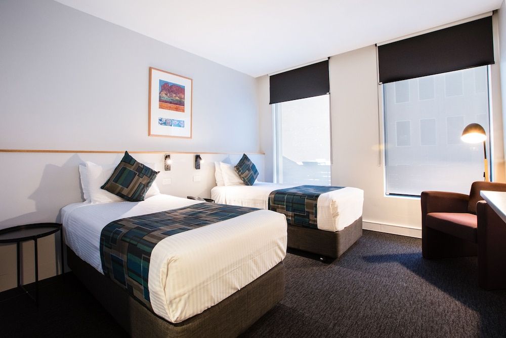 CitiClub Hotel Melbourne Superior Twin Room 2