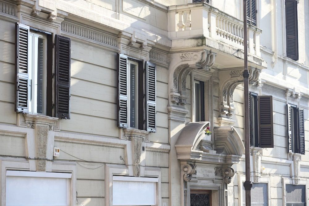 undefined Tullia e Prisca Relais 10