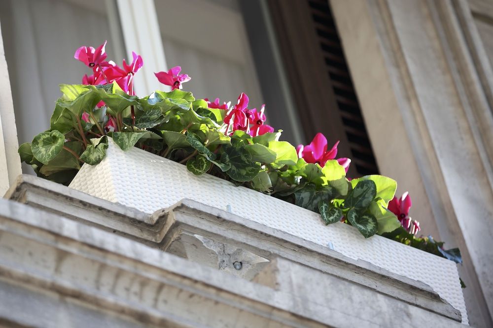 undefined Tullia e Prisca Relais 5