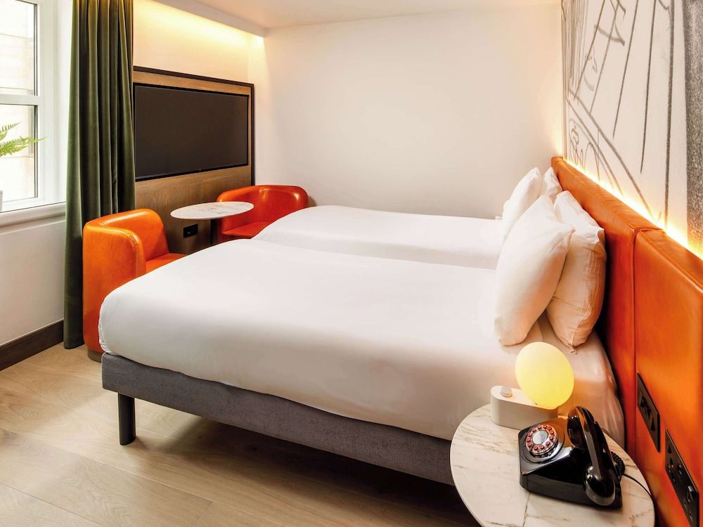 undefined ibis Styles Edinburgh Centre St Andrew Square 3