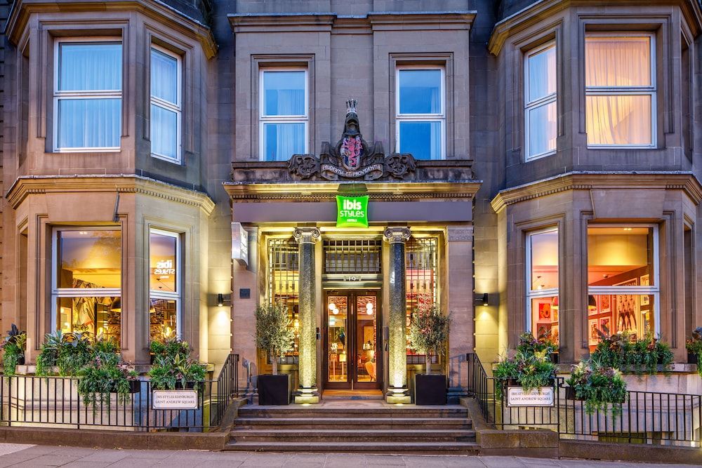 undefined ibis Styles Edinburgh Centre St Andrew Square 3