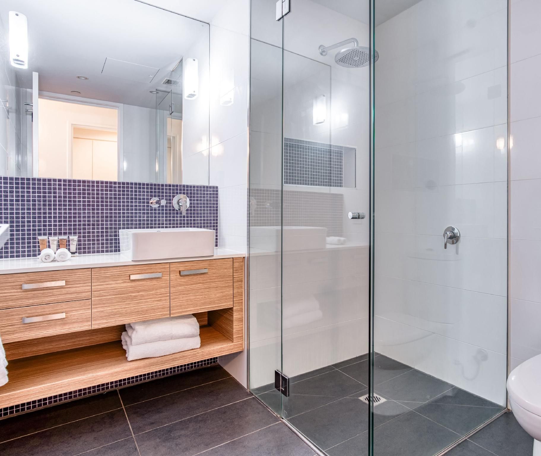 1 Bedroom Park View Apartment