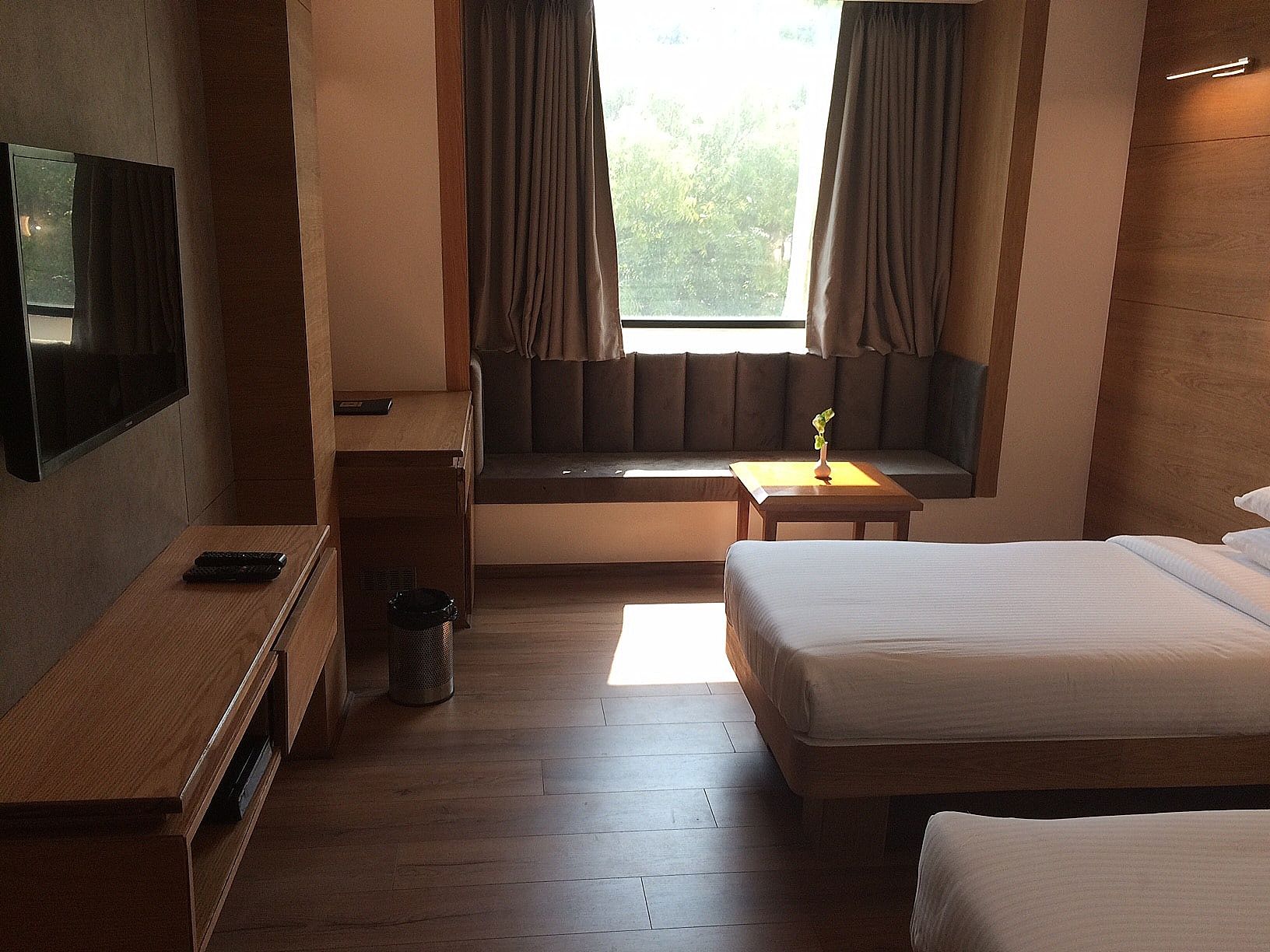 Comfort Inn Deluxe Double or Twin Room