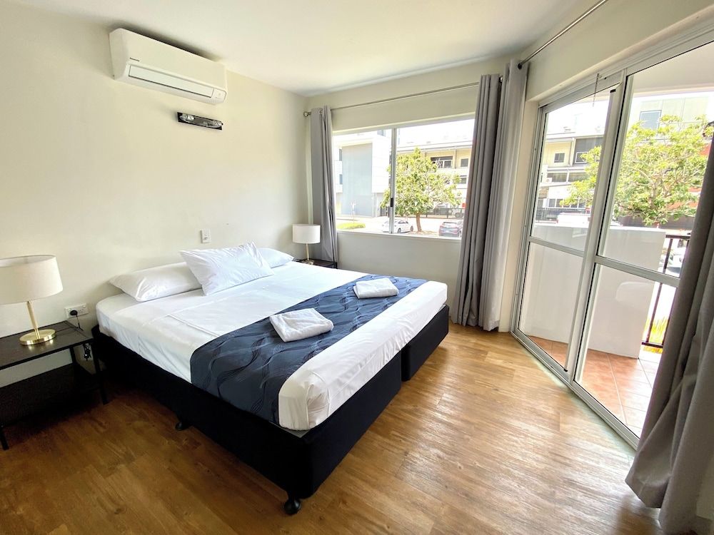 Reef Gateway Apartments Deluxe Apartment 3