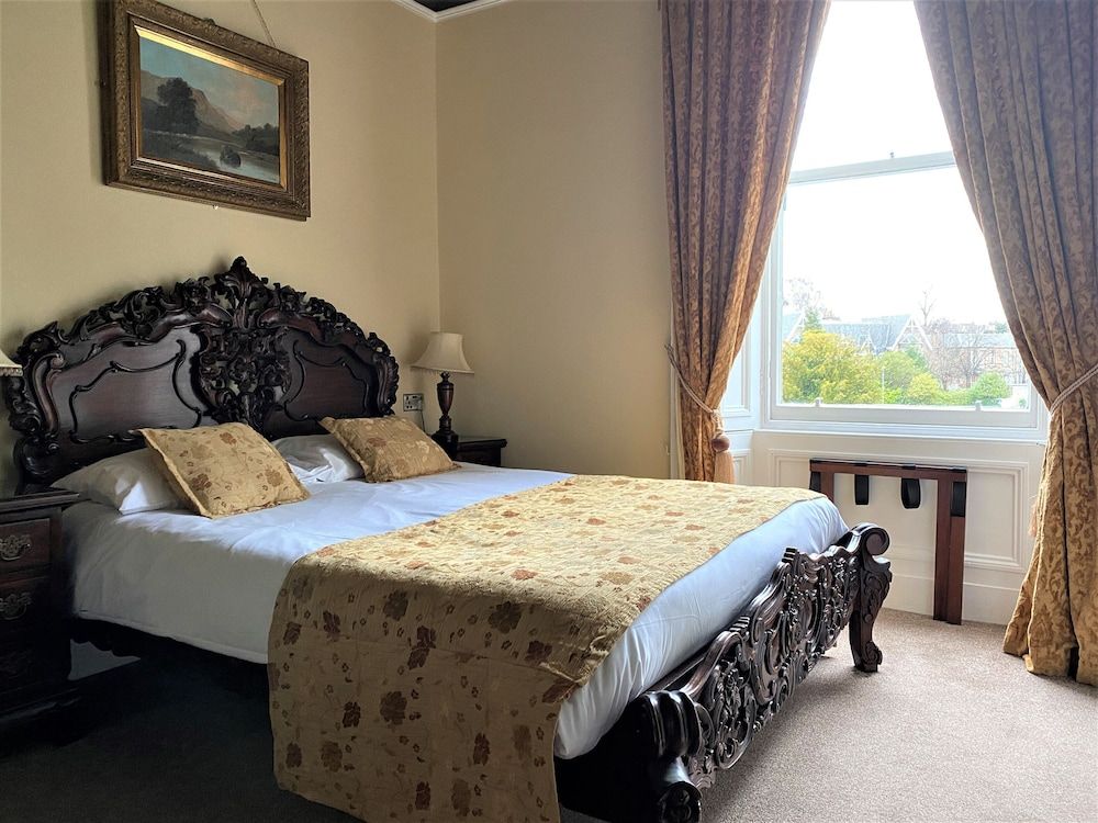 undefined Glenalmond Guest House 2