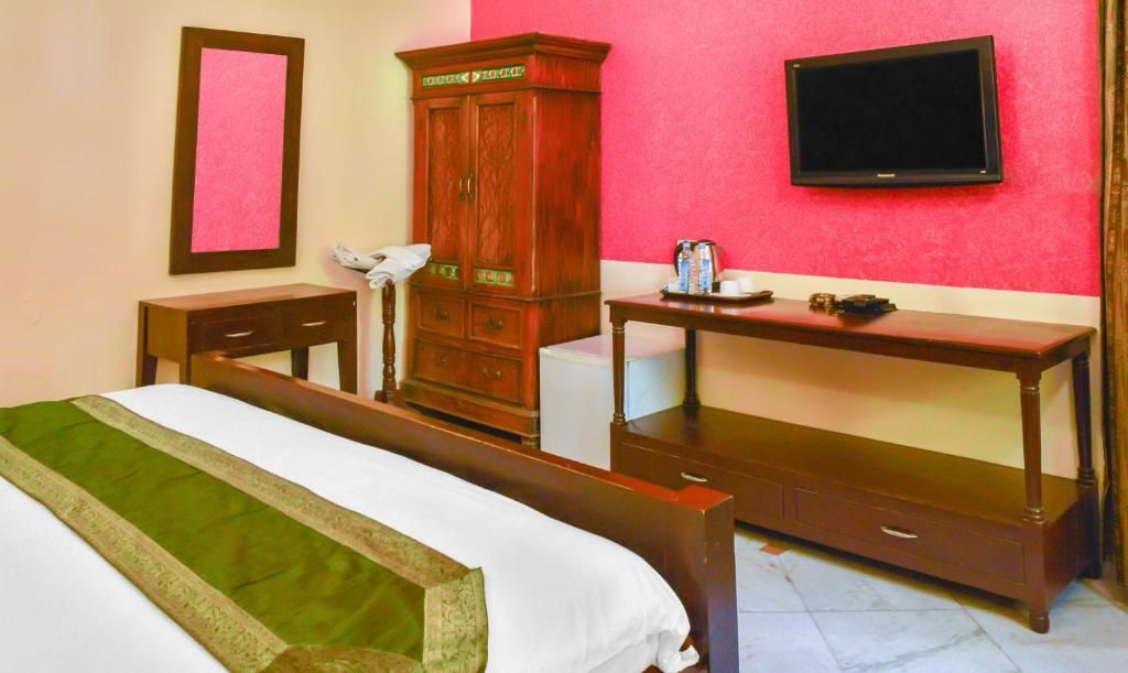 Treebo Trend The Marwar Hotel & Gardens Jodhpur Mahagony 7