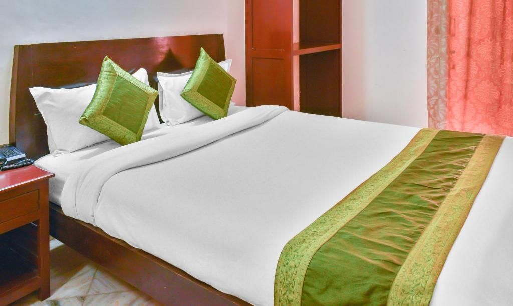 Treebo Trend The Marwar Hotel & Gardens Jodhpur Mahagony 4