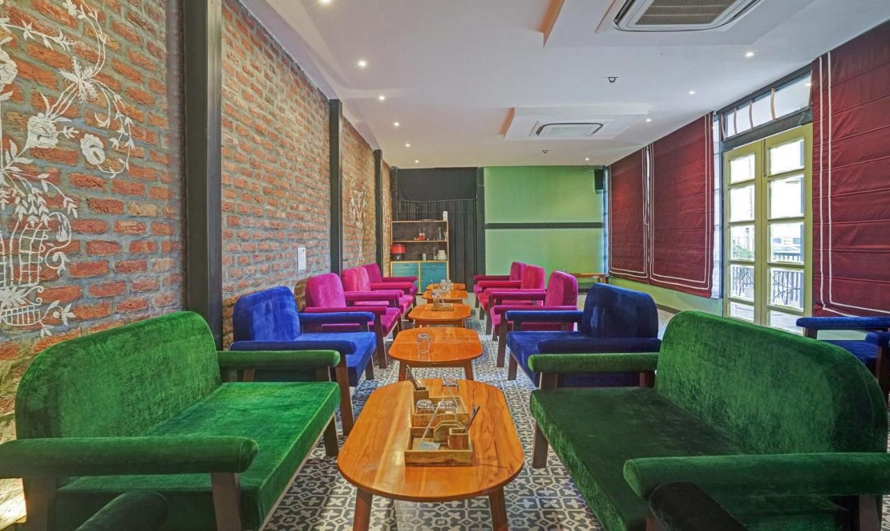 Food & Dining