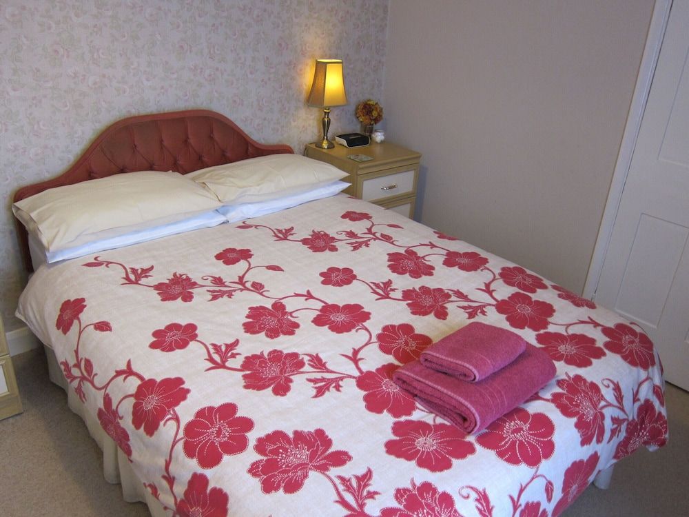 Black Swan Guest House Double Room, Ensuite 2