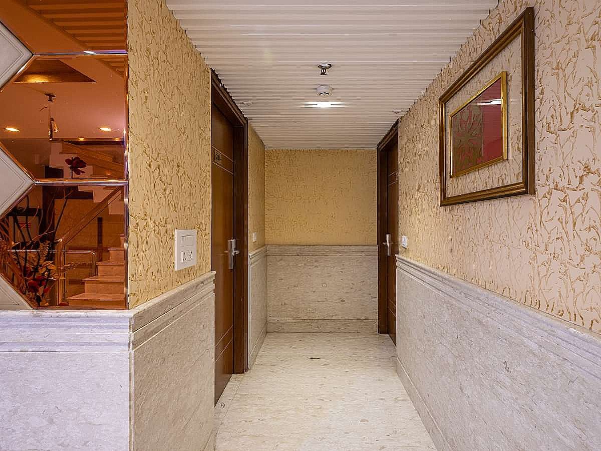 undefined Hotel Swaran Palace 4