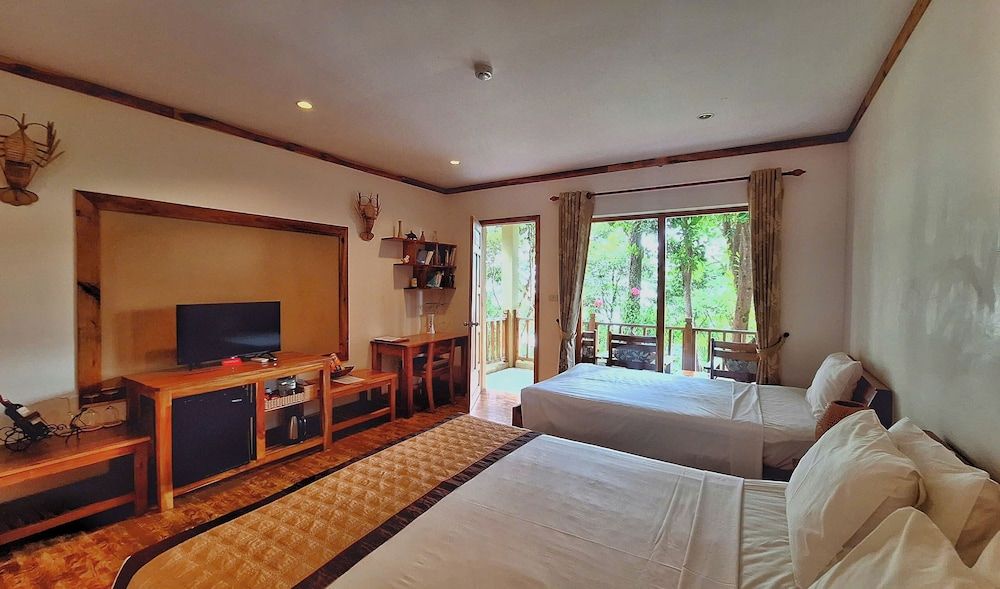 undefined Ancarine Beach Resort 5