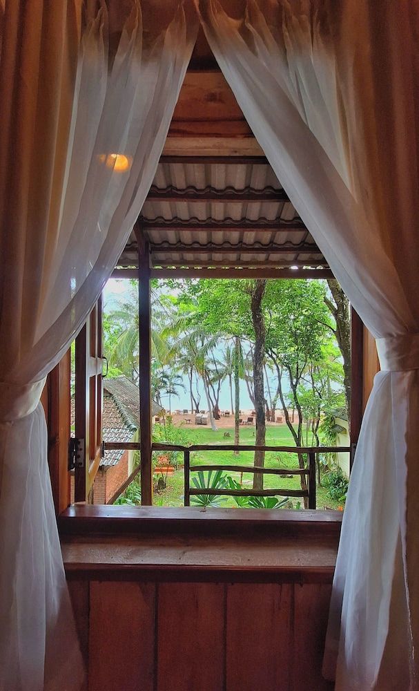 Ancarine Beach Resort Bungalow, Partial Sea View 3