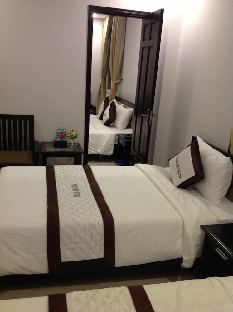 undefined Night Sky Hotel 4