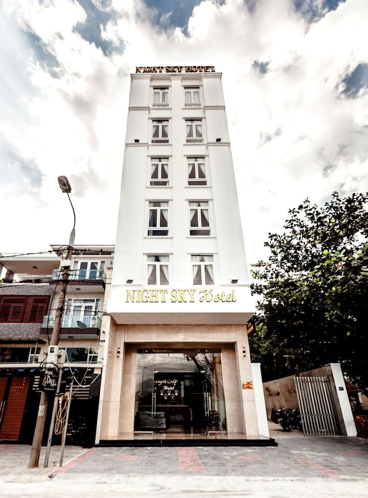 undefined Night Sky Hotel 7