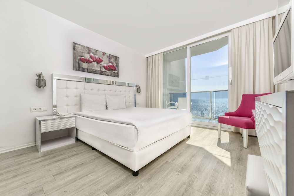 undefined Le Bleu Hotel & Resort