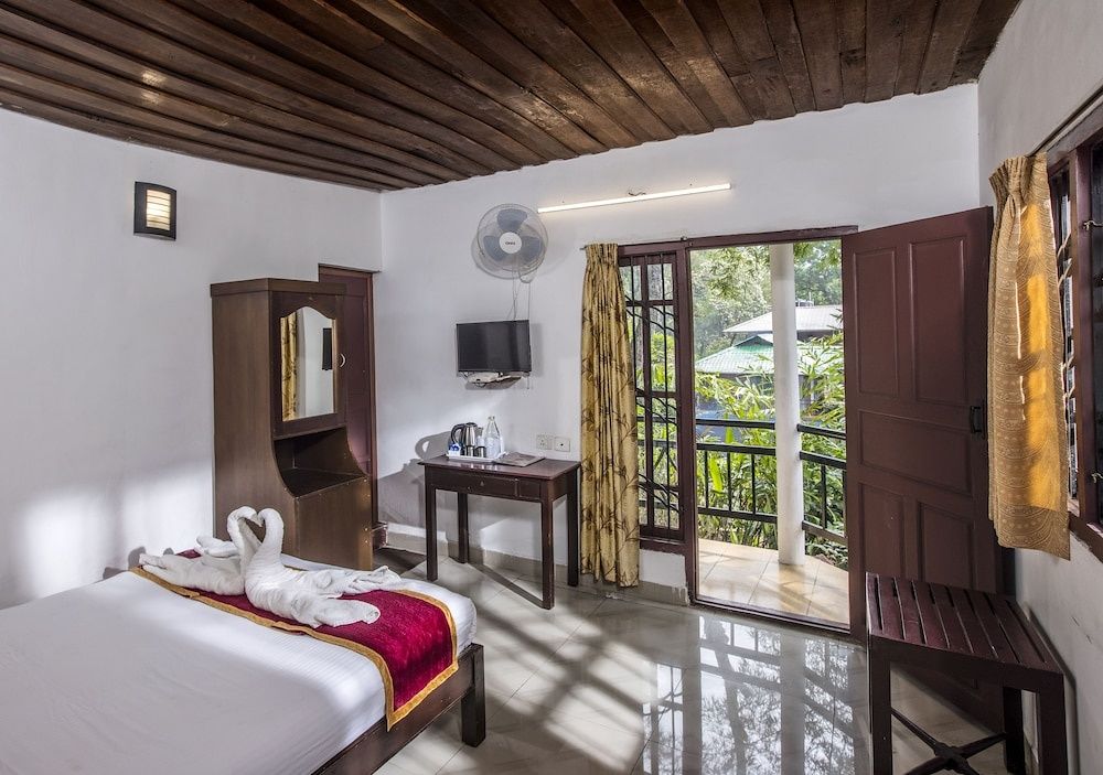 Spice Jungle Holiday Resort Deluxe Double Room 7