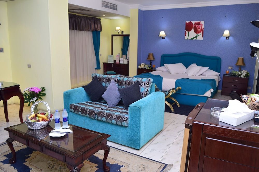 undefined Holidays Express Hotel 9