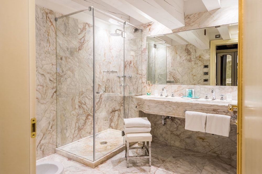 Hotel Ai Cavalieri di Venezia Classic Double or Twin Room 27