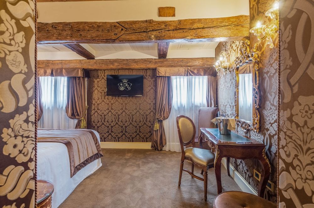 Hotel Ai Cavalieri di Venezia Classic Double or Twin Room 22