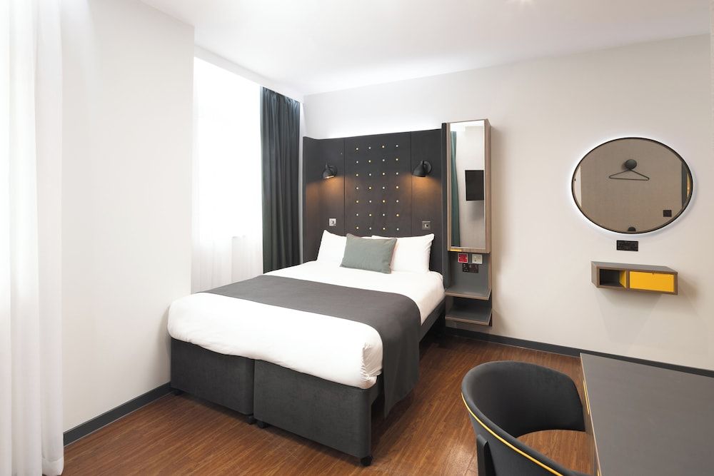undefined Point A Hotel - London, Canary Wharf 5