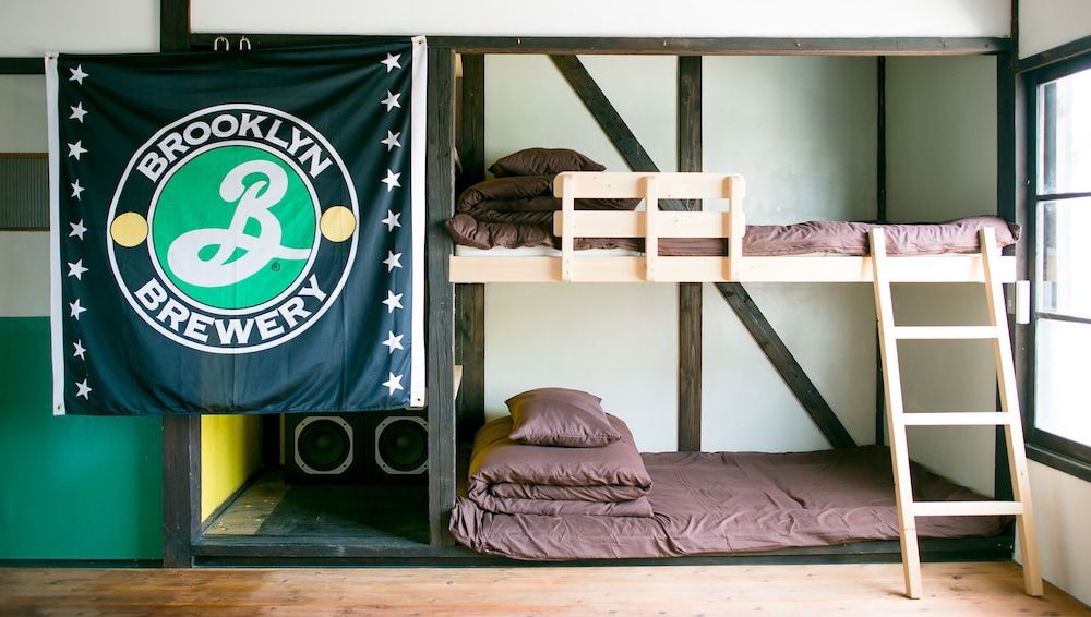 Shared Dormitory, Women only (15 minutes from Namba by train)