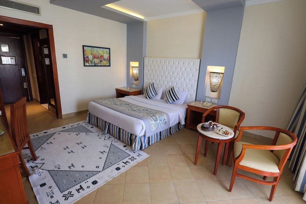 Amwaj Oyoun Resort & Casino Superior Room with Garden View 3