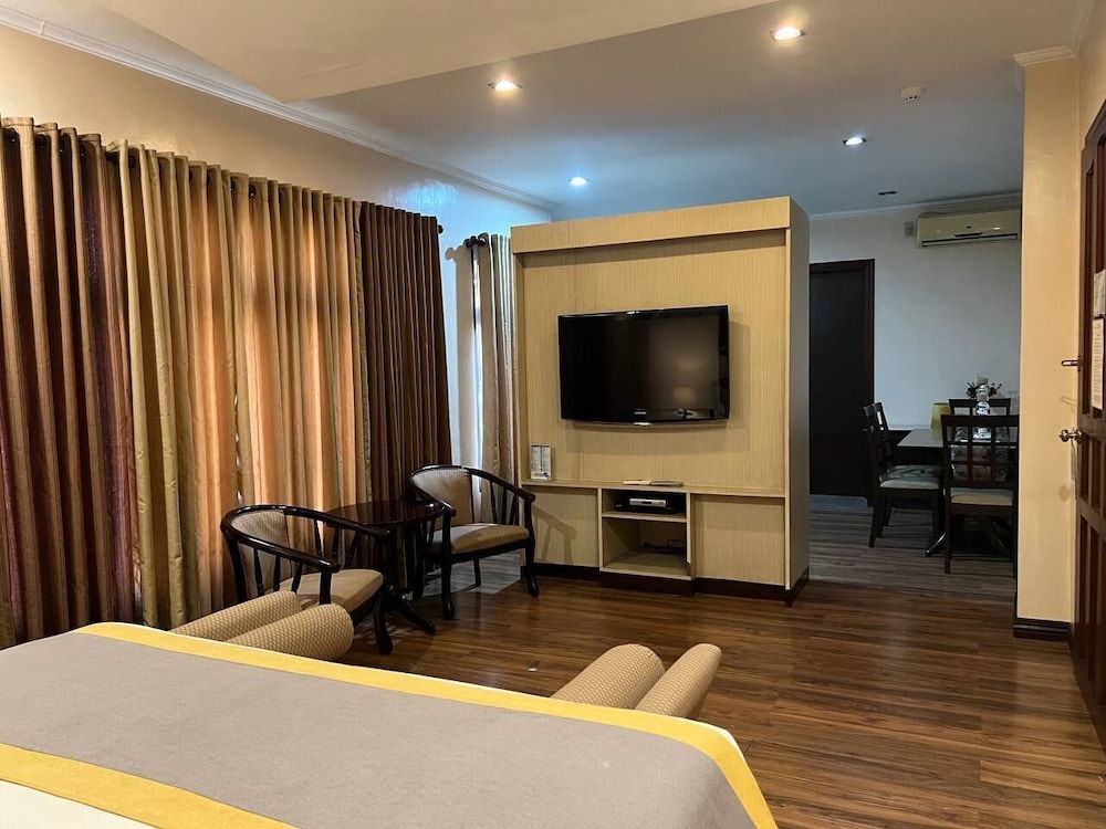Subic Residencias Suite (Upper) 18
