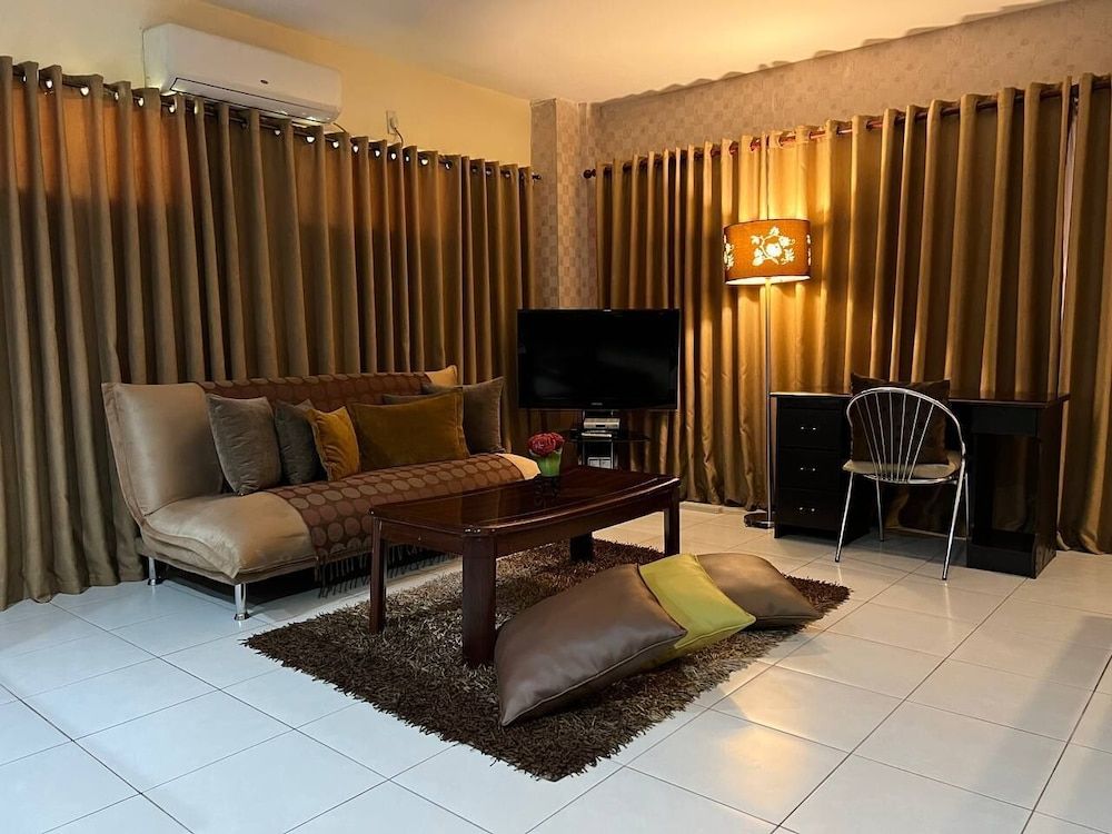 Subic Residencias Suite (( A )) 13