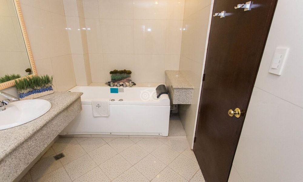 Subic Residencias Suite (Upper) 11