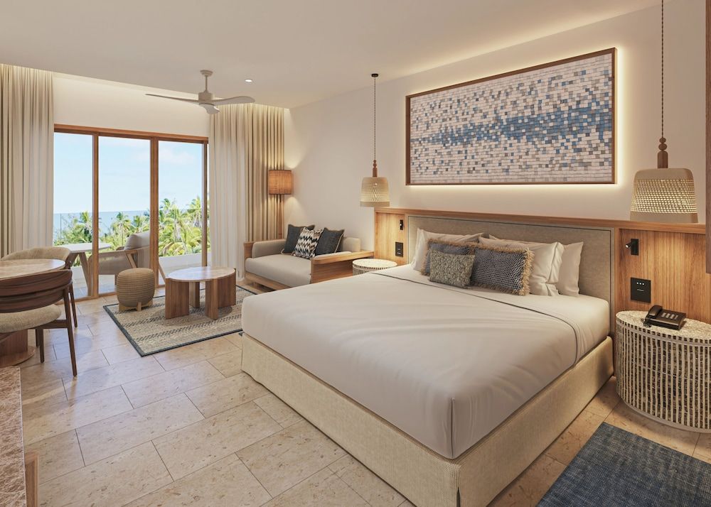 Junior Suite Ocean View - King Bed