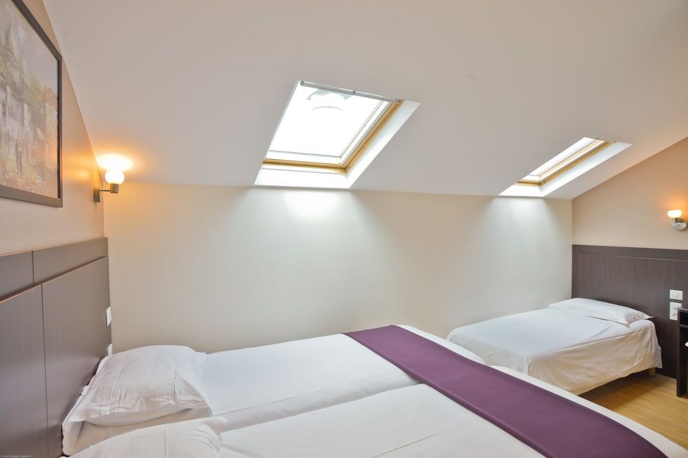 Hotel du Quai de Seine Triple Room 3