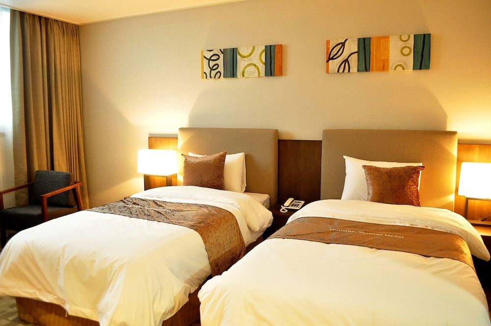 Hyunjin Tourist Hotel Standard Twin Room